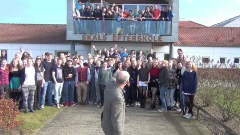 Skals efterskole frivillige trænerer